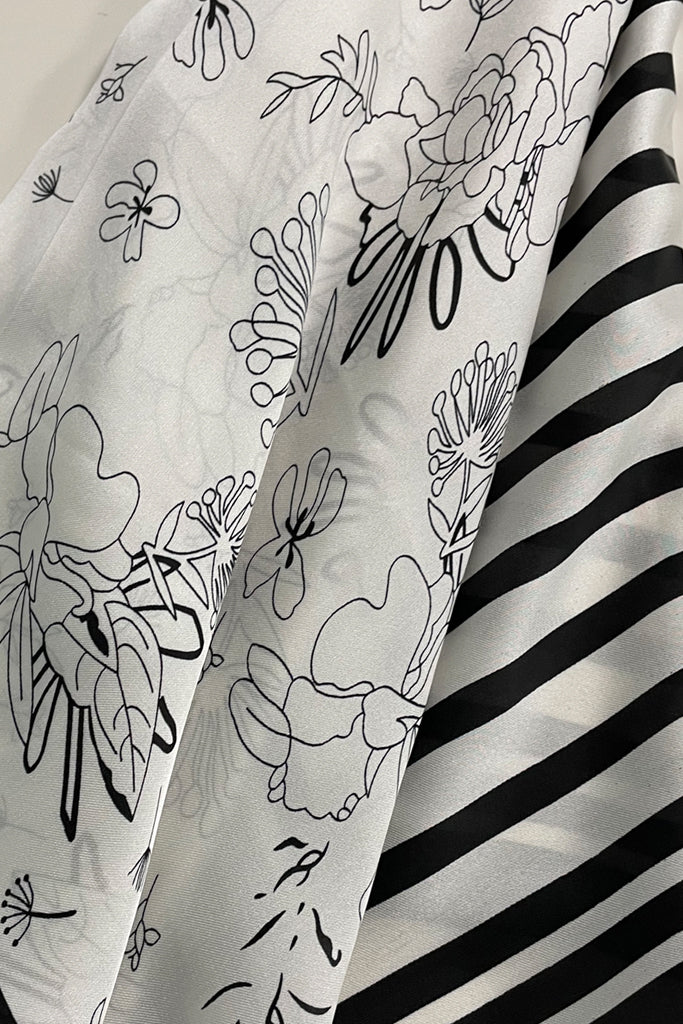 Toile Ασπρόμαυρο Φουλάρι με Λουλούδια | Φουλάρια Scarves | Toile Black White Floral Printed Scarf