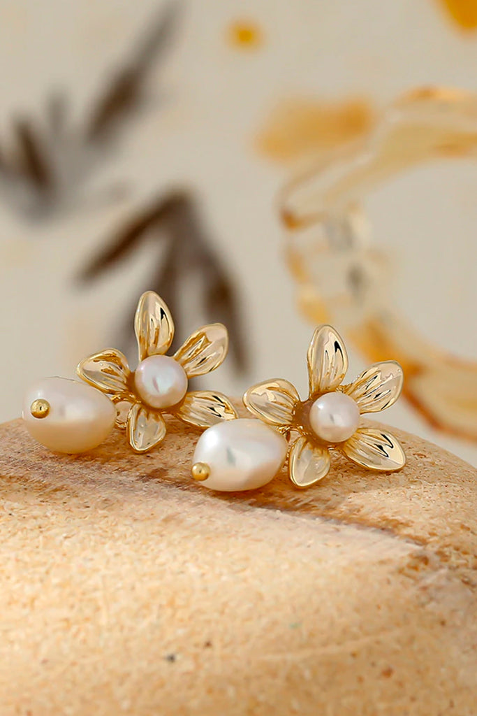 Rosie Χρυσά Σκουλαρίκια Λουλούδι με Πέρλα | Κοσμήματα - Σκουλαρίκια